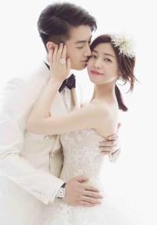 娱乐圈有哪些绝对真实的爆料cp,揭秘那些隐藏在光鲜背后的情感纠葛